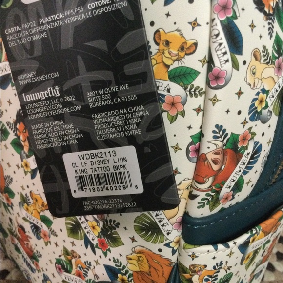 Loungefly Lion King back pack - Picture 10 of 11